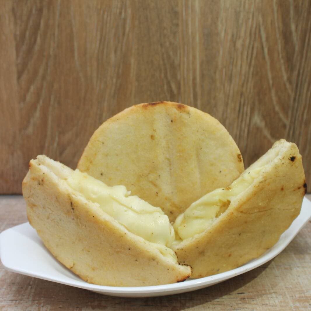 Arepa con Queso