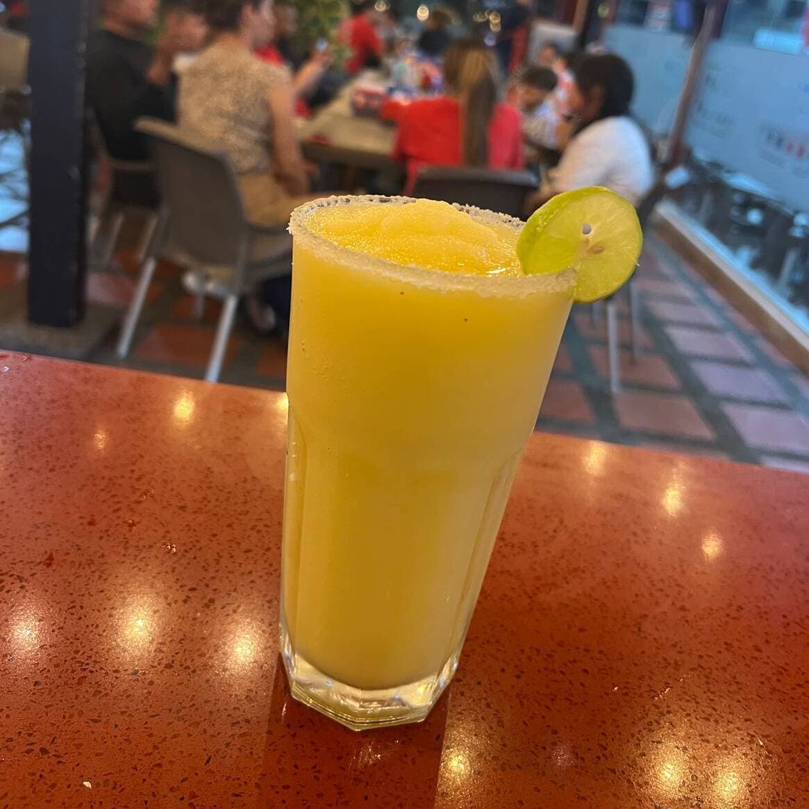 Limonada de Mango Biche