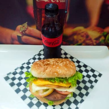 Combo CheesBurguer + Gaseosa Gratis