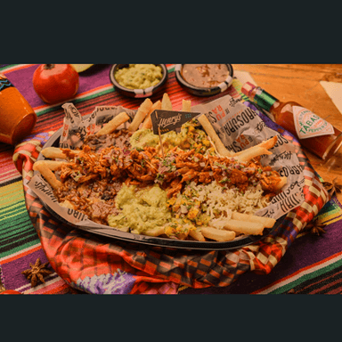Mexifries Tinga De Pollo