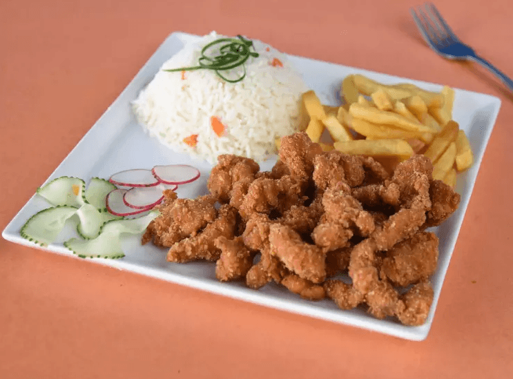 Fajitas Pollo Empanizadas + Postre + Gaseosa 355ml