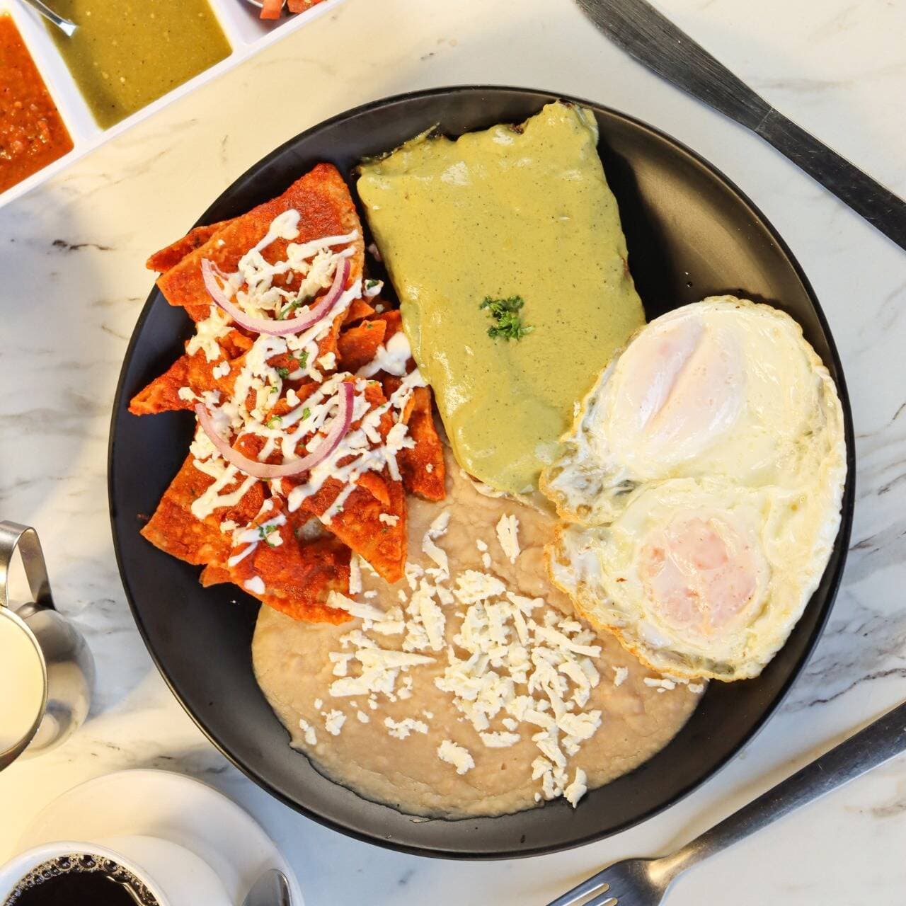 Huevos Divorciados