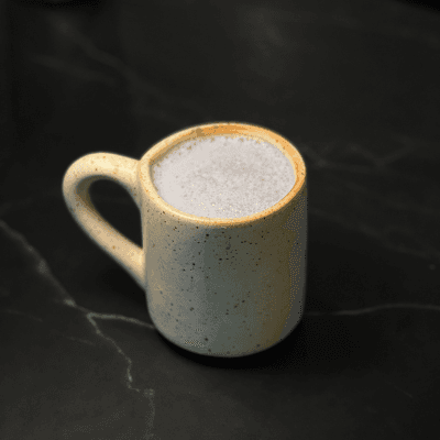 Taro Latte Caliente