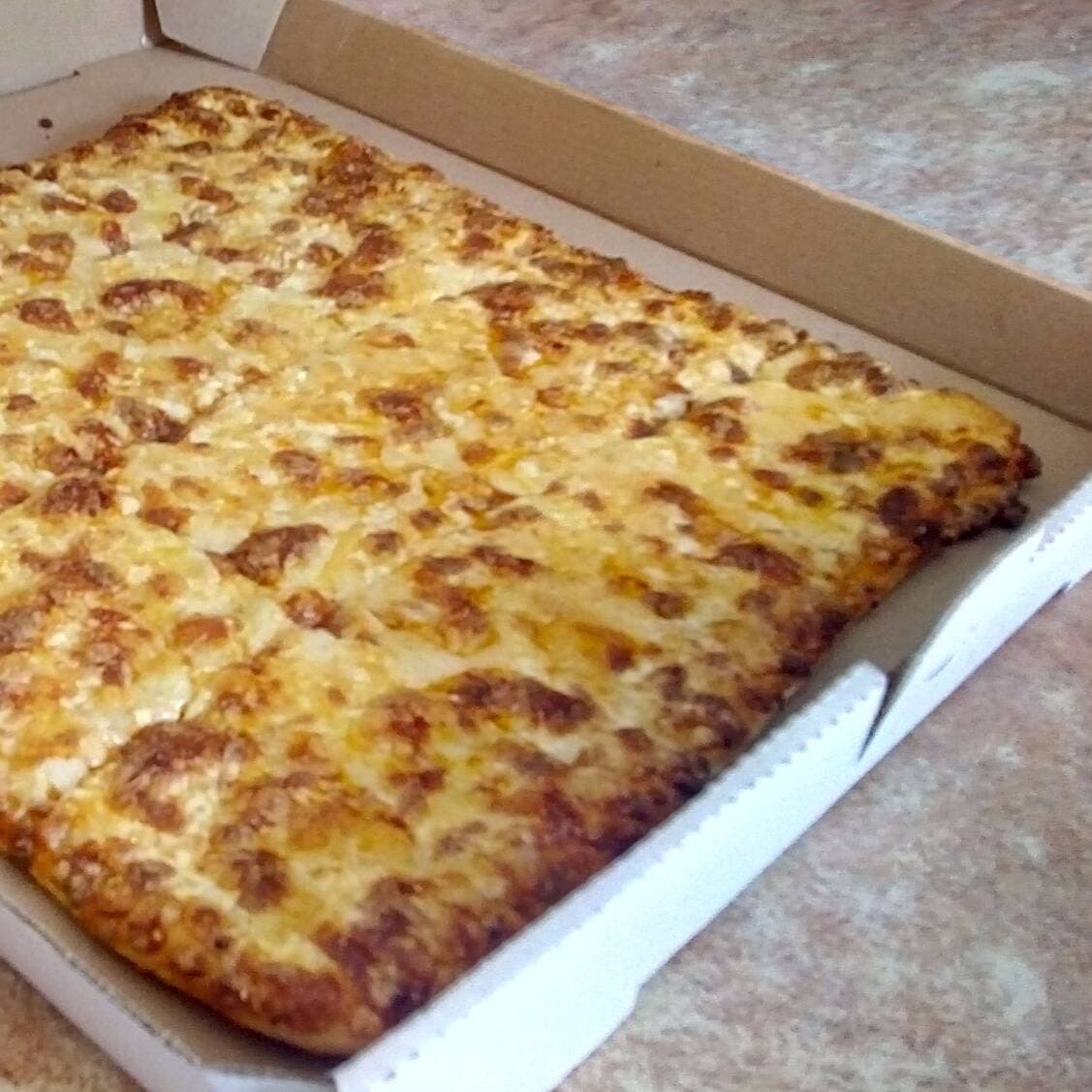 Pizza Grande de Cuatro Quesos
