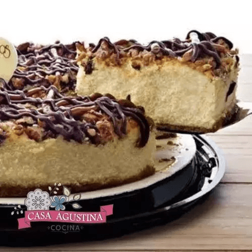 Cheesecake de chocolate con caramelo y nuez