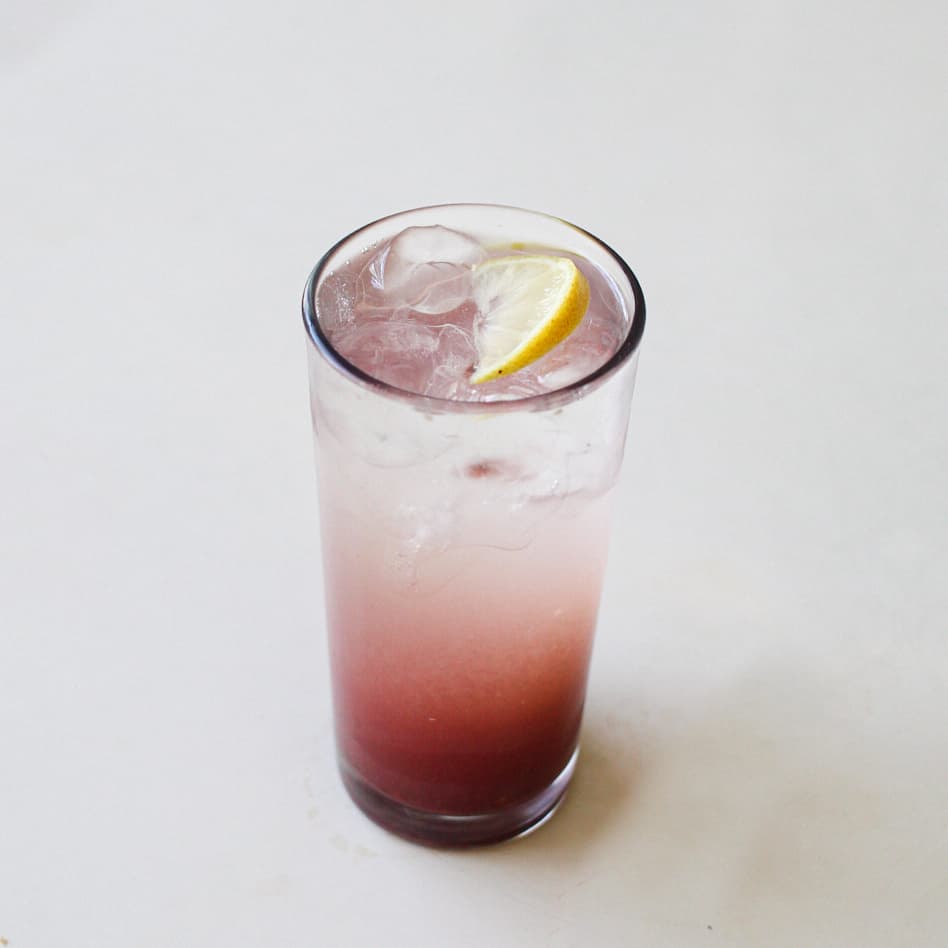 Pink lemonade (12 floz)
