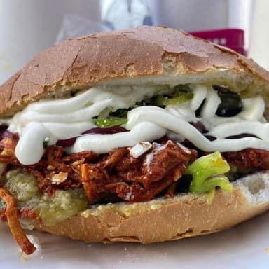 Torta de Chilaquiles con Prensado