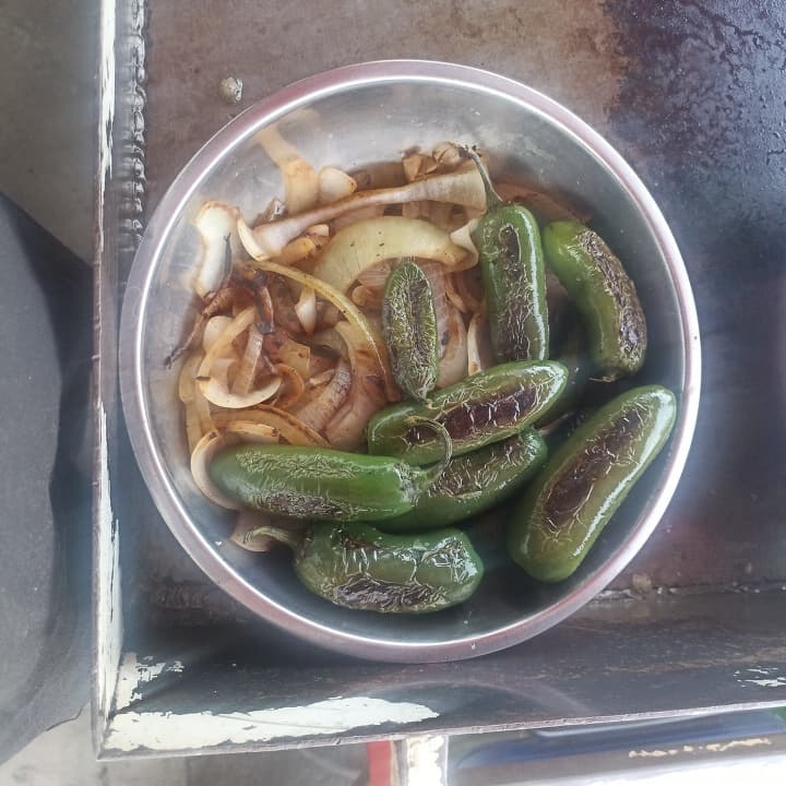 Cebollita y Chiles Toreados