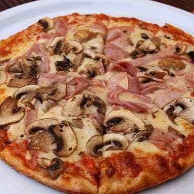 Pizza Clásica Mediana