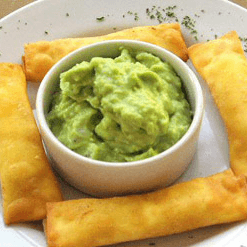 Tequeños de Queso con Guacamoles