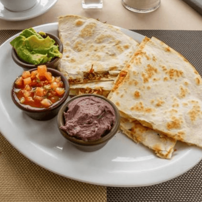 Quesadilla de Pollo o Carne