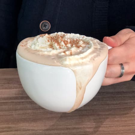 Hot Chocolove 8 oz Caliente