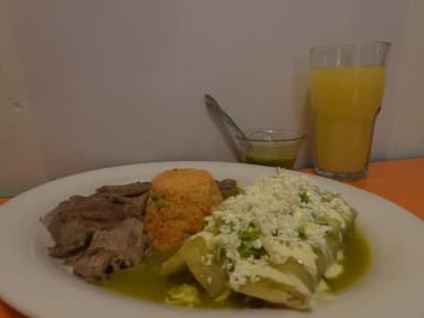 Enchiladas con Salchicha
