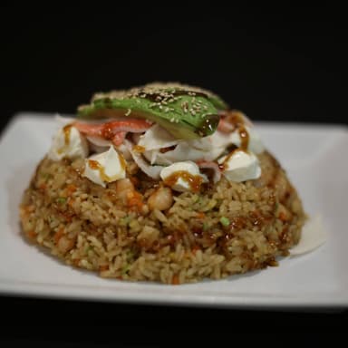 Yakimeshi Pollo frito Especial.