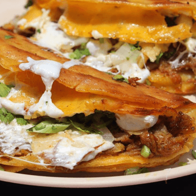 Taco de Barbacoa Dorado con Queso