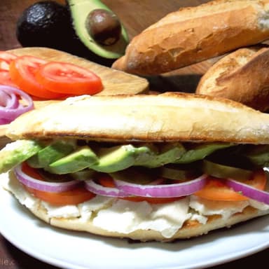 Lonche Aguacate Mixto
