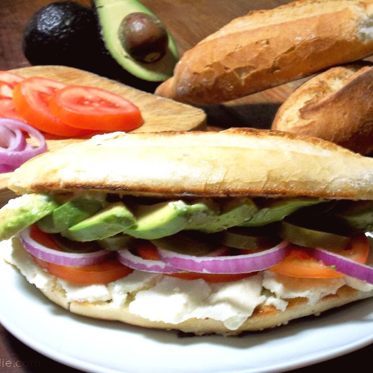Lonche Aguacate Mixto
