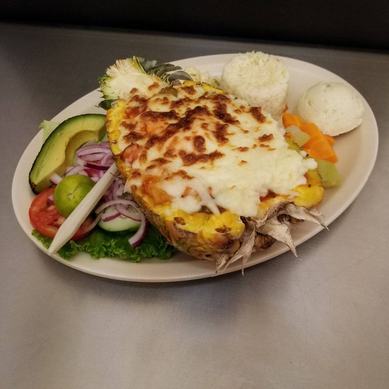 Piña Rellena