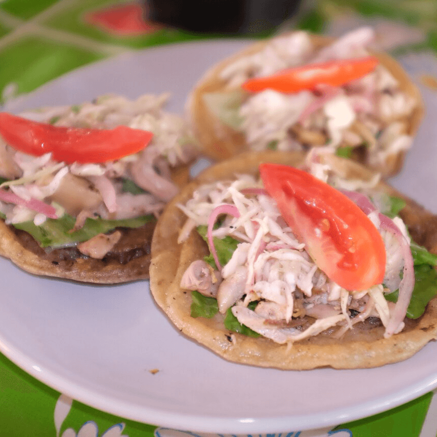 Panucho de Jamon con Queso