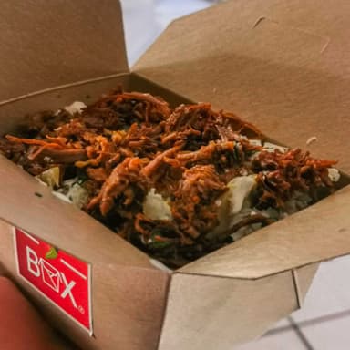 Box de Chilaquiles con Birria