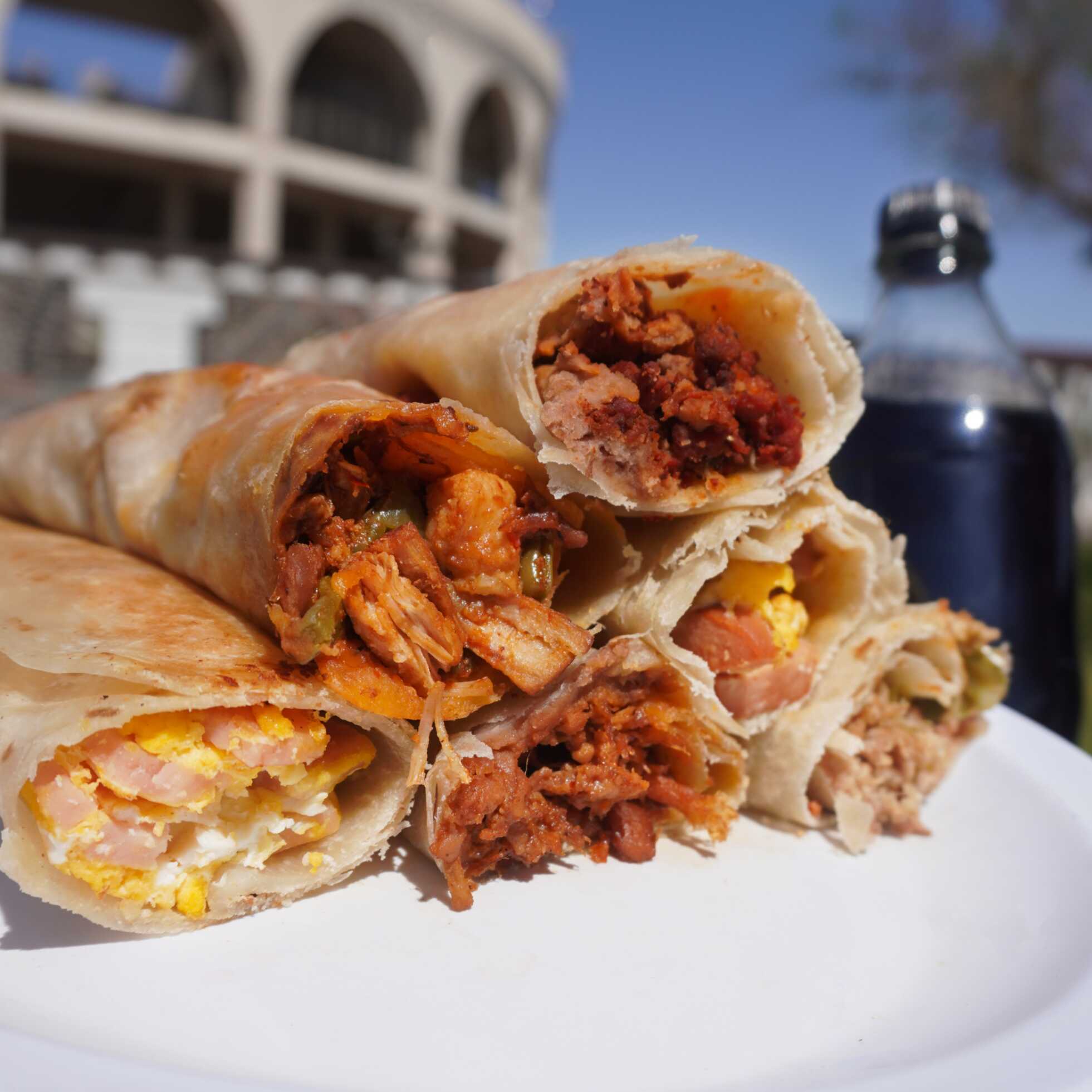 6 Tacos de Guisado + Bebida
