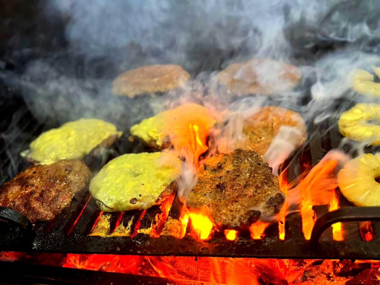 HAMBURGUESAS AL CARBÓN TORREÓN