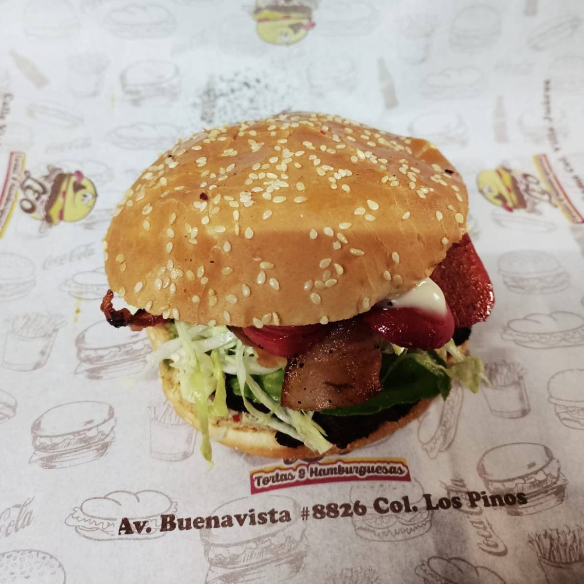 Salchiburguer + Papas a la Francesa