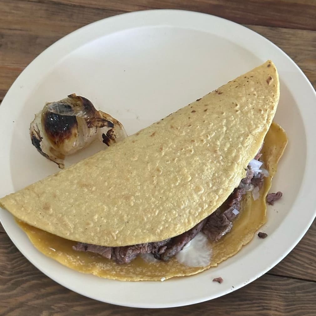 Quesadilla con Chorizo o Salchicha