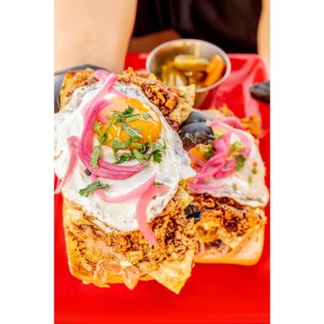 MOLLETES BIRRIAQUILES