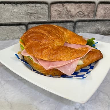 Croissant de Jamón de Pierna