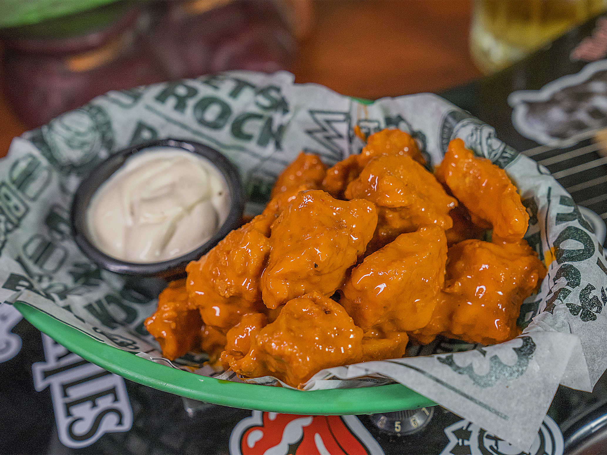 BONELESS COMBO