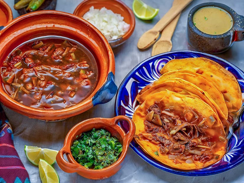 TACOS DE BIRRIA RIVERA