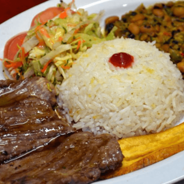 Almuerzo de Carne Frita