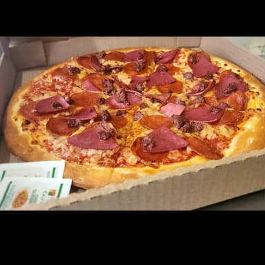 Paquete #2 (2 Pizzas 3 Ingredientes + Soda 1.5Lts)
