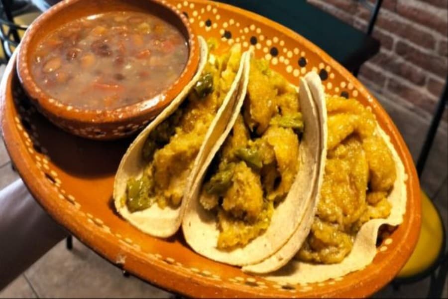 TACO DE CHICHARRON VERDE