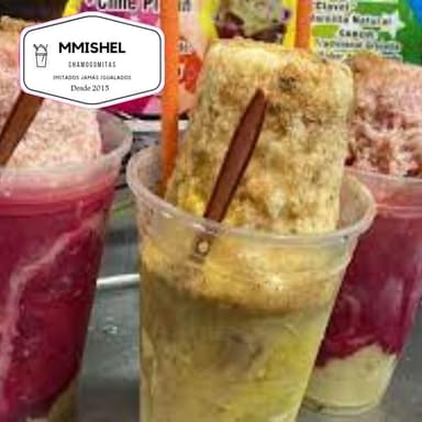 Raspado de Grosella con Lechera