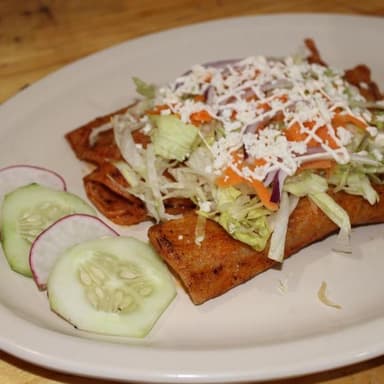 Enchiladas de Picadillo de Res (3)