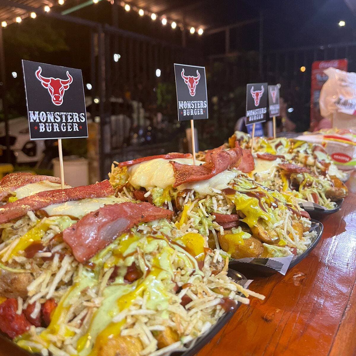 Monster Ranchera (Salchipapa)