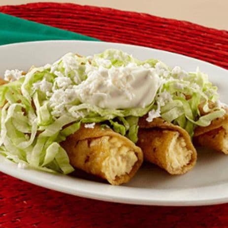 Taco Dorado de Papa con Chorizo