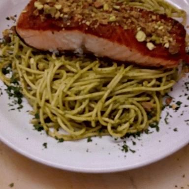 Salmón al Pesto
