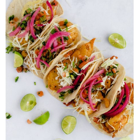 COMBO 6 TACOS PESCADO AL AJILLO+2 AGUAS JAMAICA