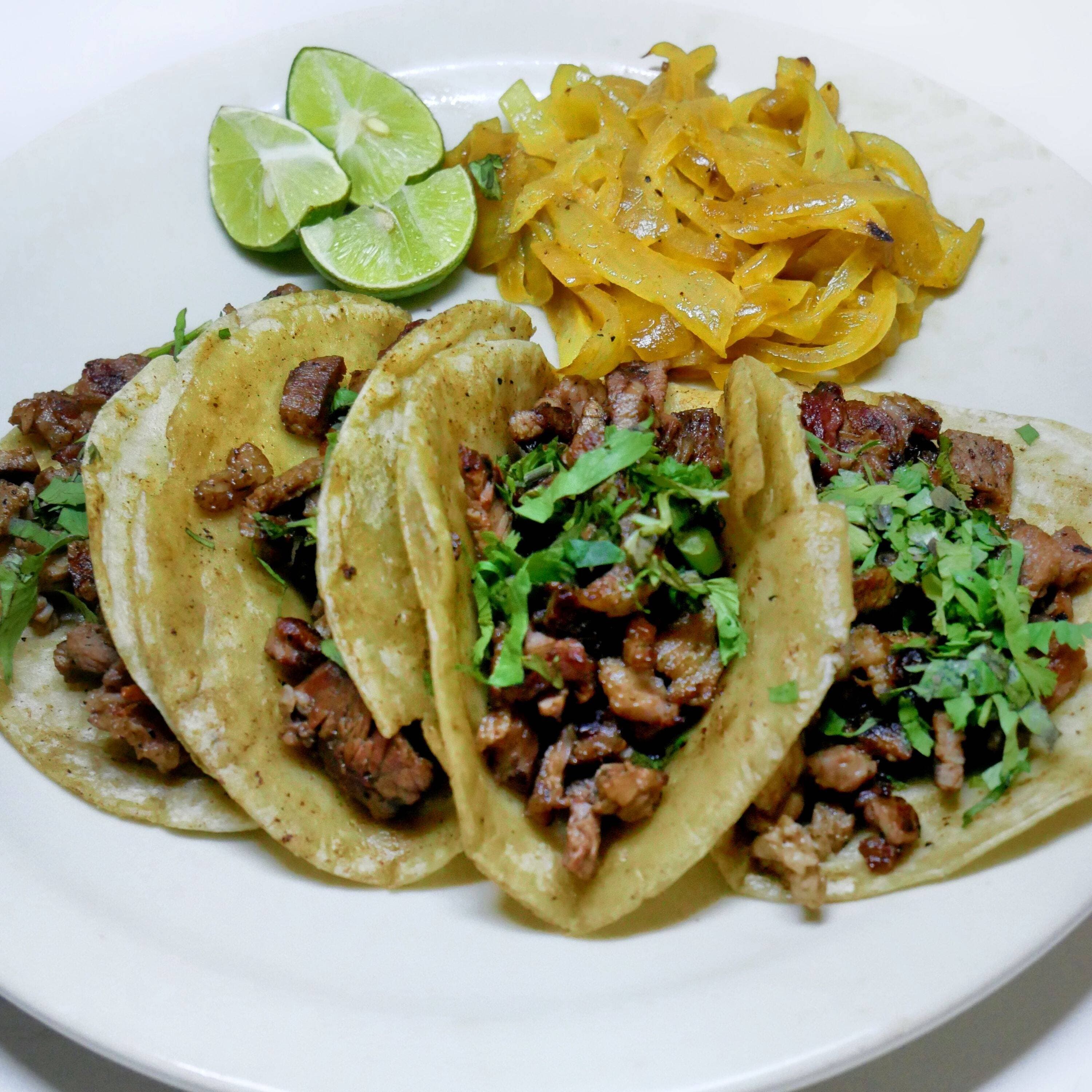 Tacos de Carne Asada (4)pzs.  Maíz