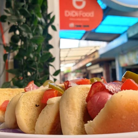 3 Hot Dogs con Tocino