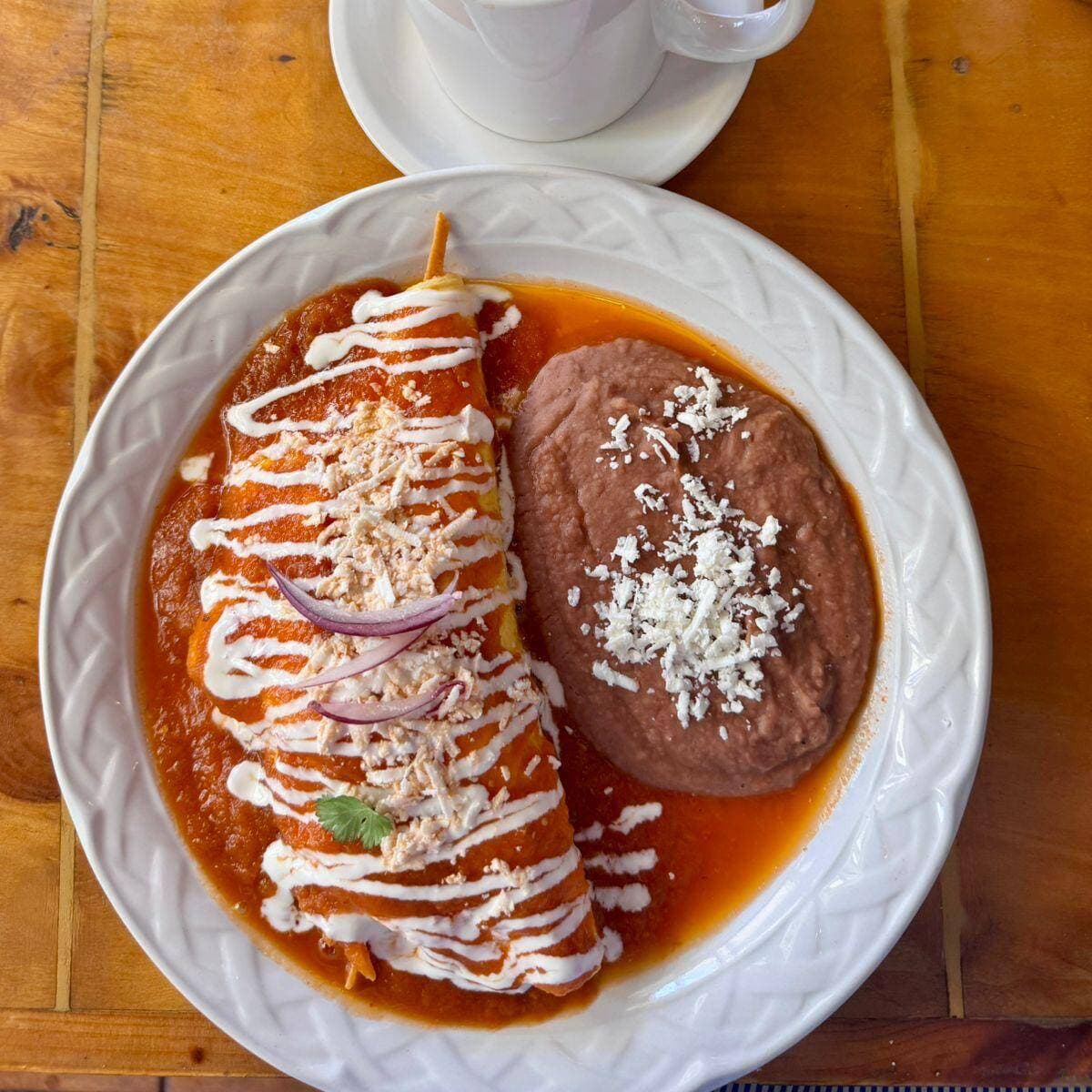 OMELETT RELLENO DE CHILAQUILES