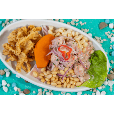 Ceviche de Pescado con Chicharrón de Pota