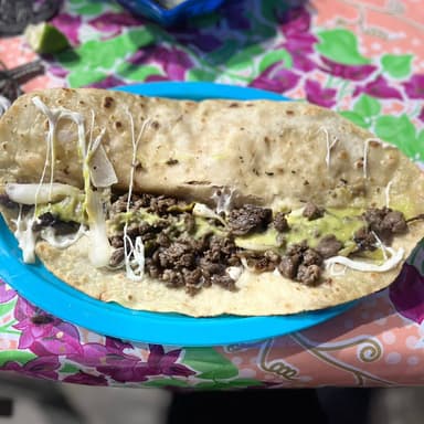 QUESADILLAS CARNE ASADA