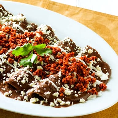 Enfrijoladas con Longaniza
