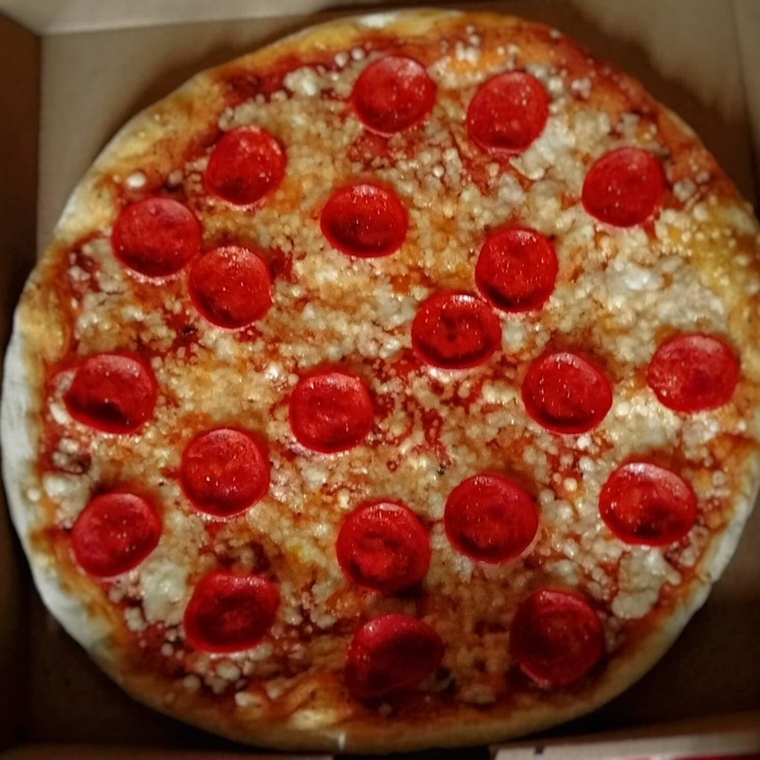 Pizza y Papas Peperoni