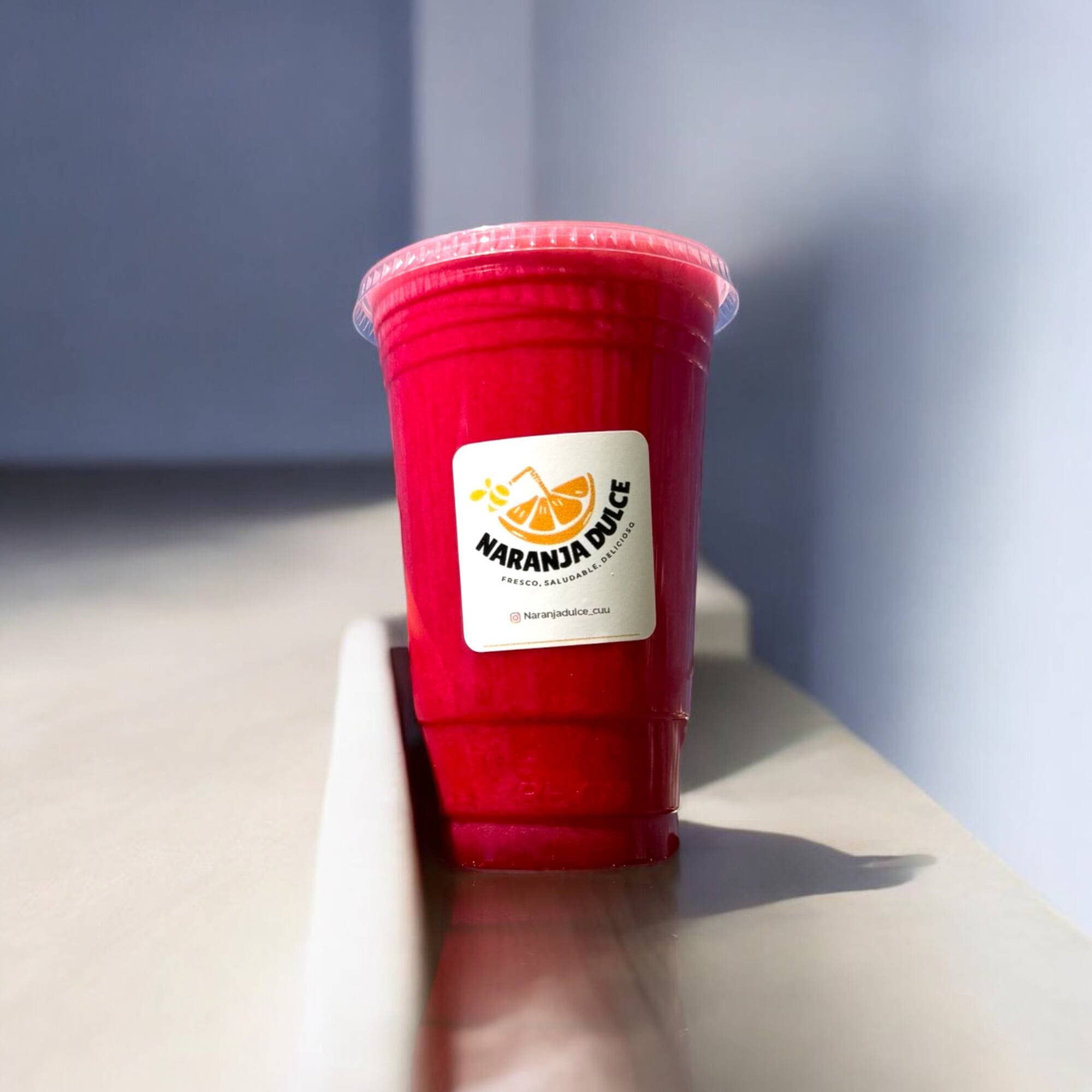 Jugo Antigripal Naranja, Betabel, Piña y Jengibre
