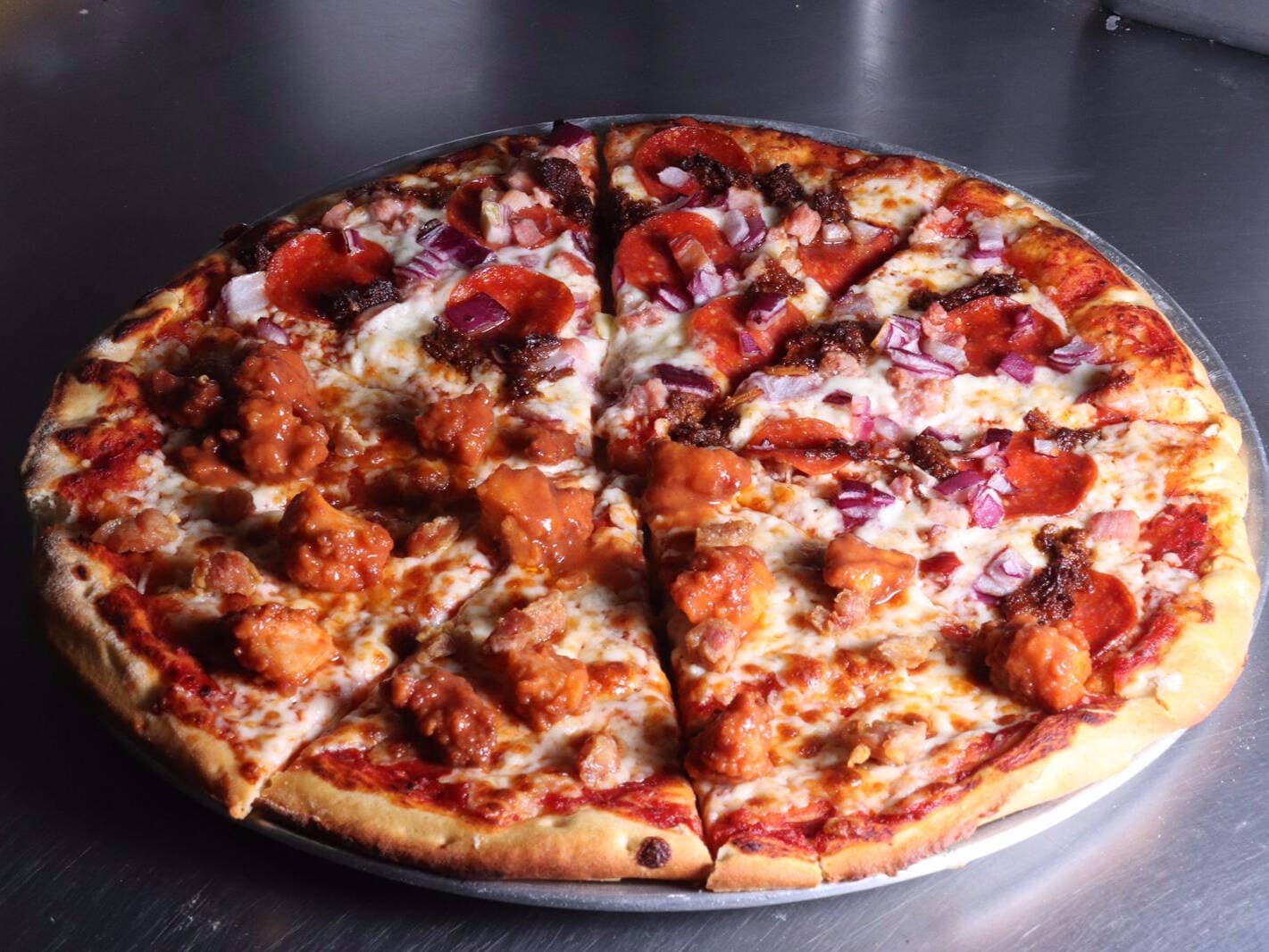 THE FAMOUS Pizza & Beer